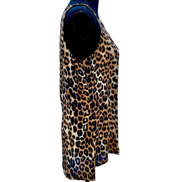 𝅺Express Leopard Sleeveless Blouse - Picture 3 of 10